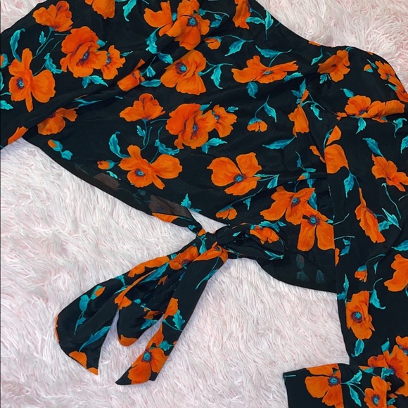 Zara tie crop top - Picture 4 of 4
